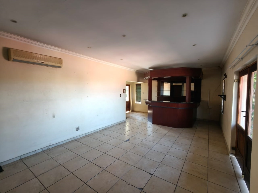 4 Bedroom Property for Sale in Safari Gardens North West